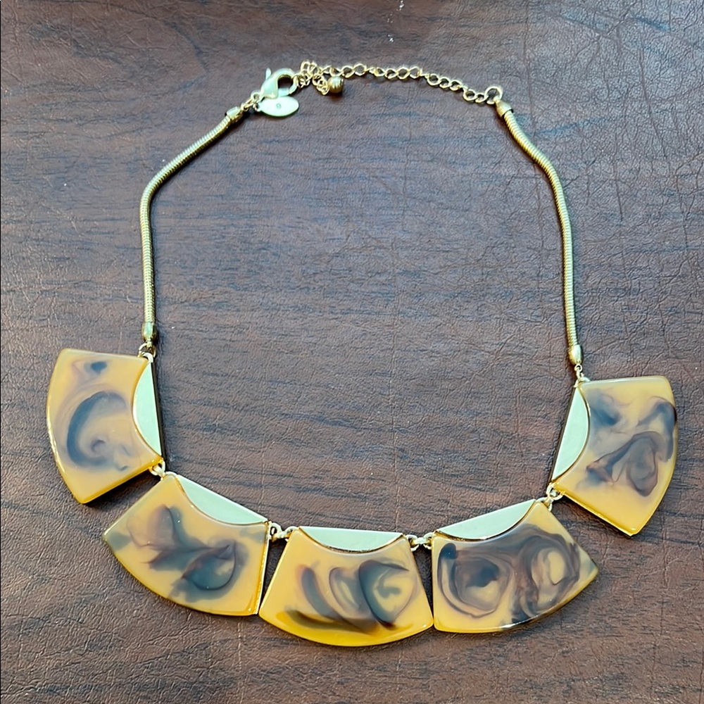 Elegant Gold and Brown Swirl Necklace